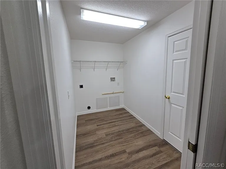 292 N Fitzpatrick Ave — Photo 18