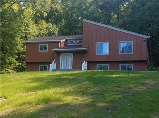 55 Boswell Rd, Putnam Valley, NY 10579
