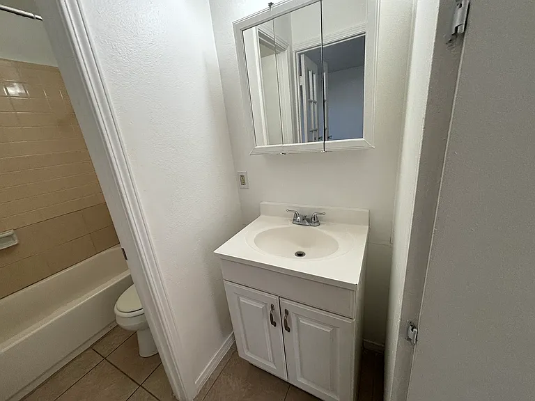 1-5010 Keeney St #39 — Photo 9
