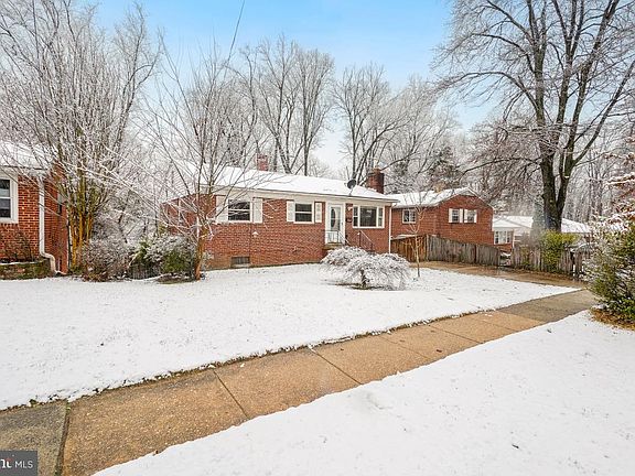 2nd image of 4008 Adams Dr