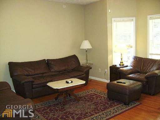 3rd image of 275 Rock Hill Dr