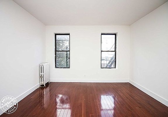 5th image of 216 Macon St APT 5A