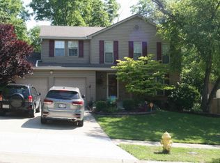 2060 Knightsbridge Dr, Cincinnati, OH 45244
