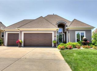 6110 Double Eagle Ct, Parkville, MO 64152