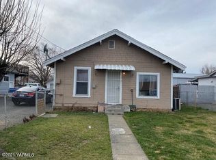 118 S 10th St, Yakima, WA 98901