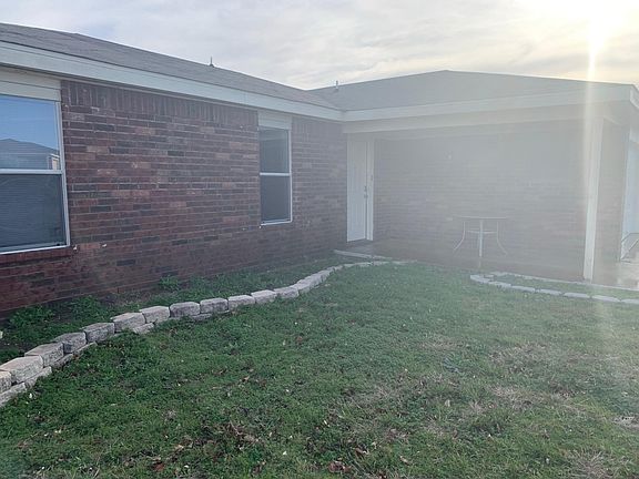 4th image of 3002 Indy Dr