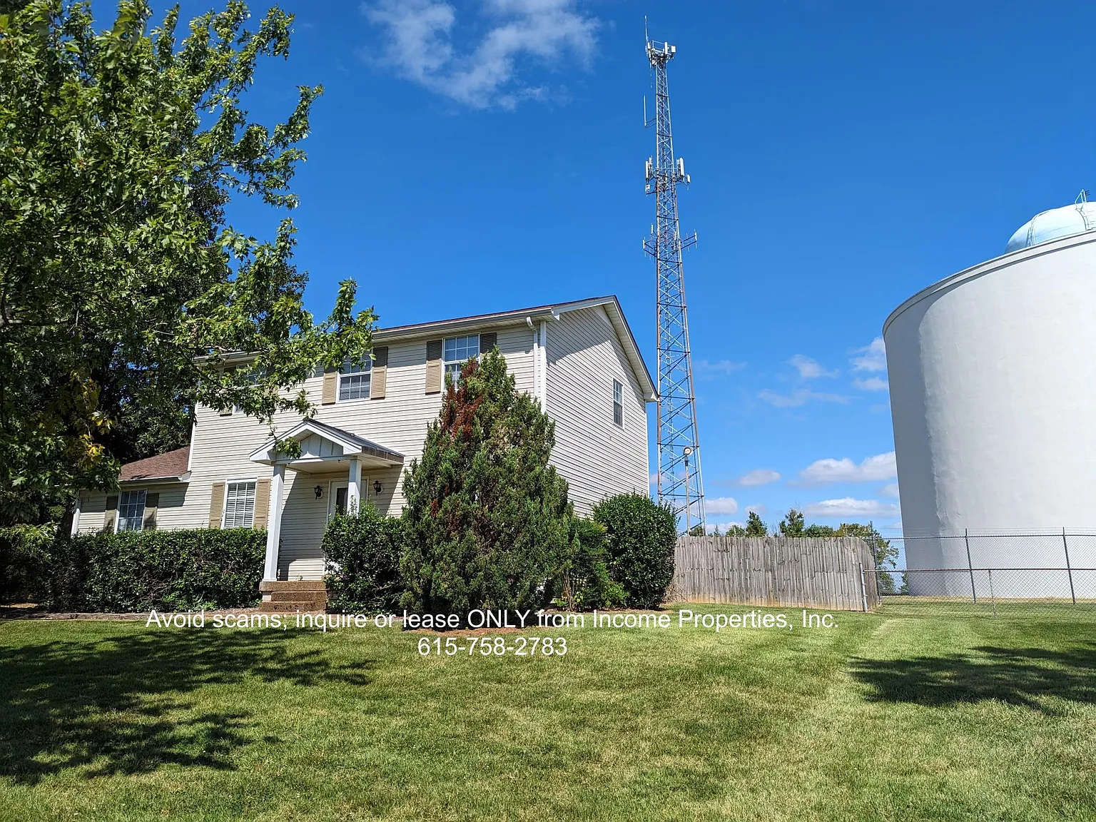 3 bed, 2.5 bath, 1872 sqft, $2,300 — Photo 3