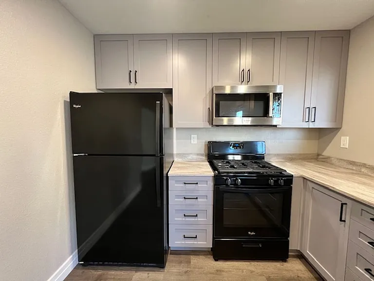 2526 Wolverton Ave — Photo 31