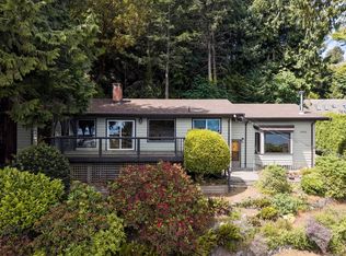 4950 Lochside Dr, Saanich, BC V8Y 2E4