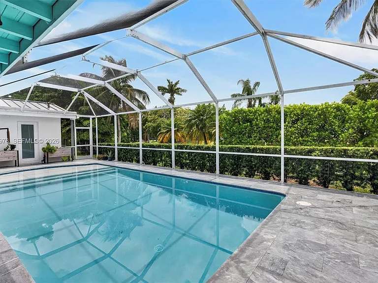 16840 SW 87th Ave — Photo 10
