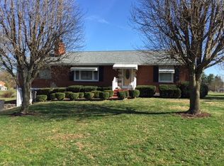 6825 Dallas Rd, Roanoke, VA 24019