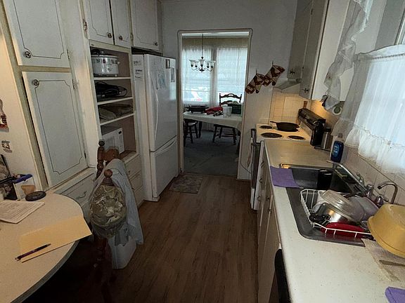 5th image of 1801 SW 84TH Avenue