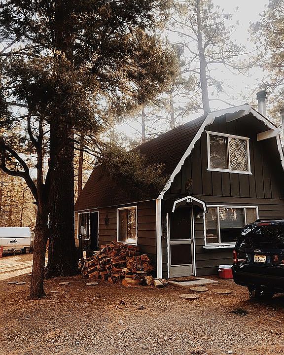 1st image of 363 Holmes Ln