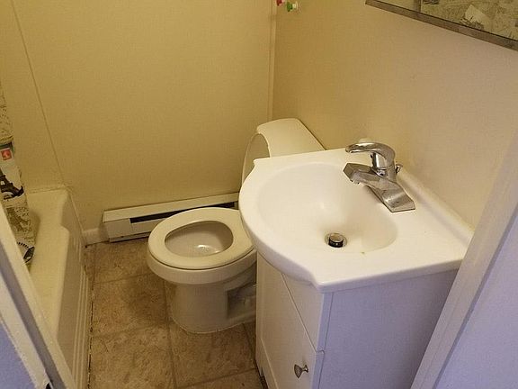 5th image of 4211 W Girard Ave
