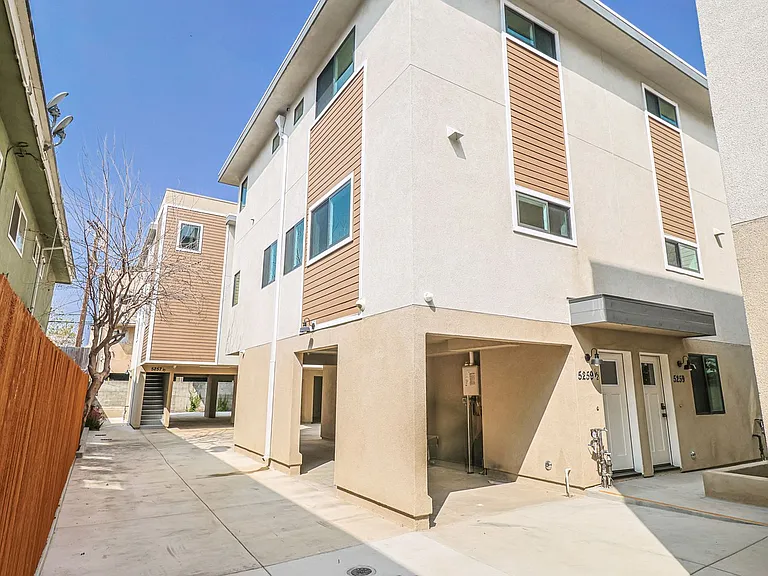 5261 Harmony Ave — Photo 33
