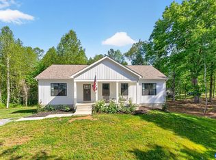 1229 Peach Grove Rd, Louisa, VA 23093