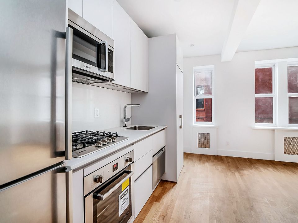 1st image of 130 Martense St APT 2L