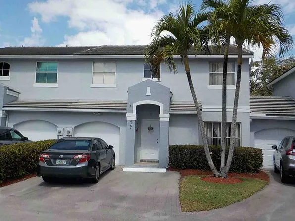 4754 Grapevine Way, Fort Lauderdale, FL 33331