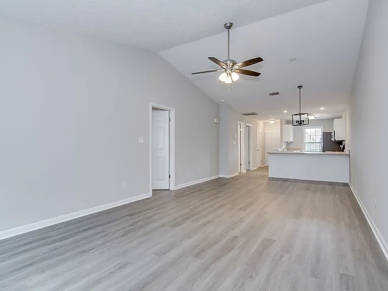 425 Long Needle Cir — Photo 12