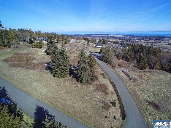 5th image of 213 Elk Pass Dr