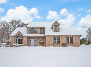 53271 County Murray Dr, Granger, IN 46530