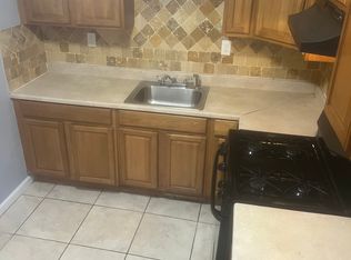 131 Osborne Ter #1, Newark, NJ 07108