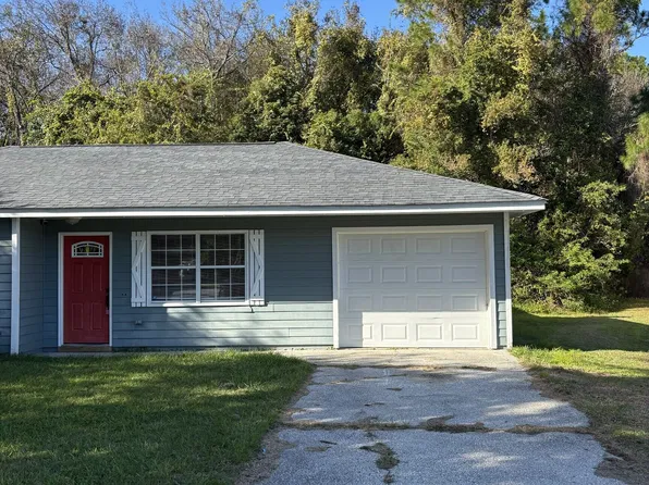 128 Ash Ct, Kingsland, GA 31548
