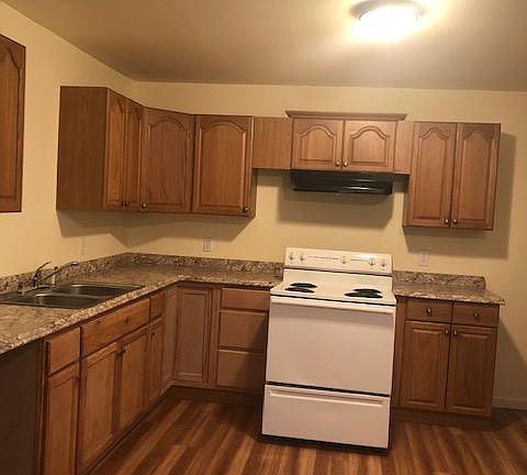 3rd image of 2550 Kathy Lee Ln
