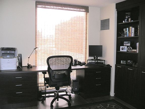 Bedroom/study