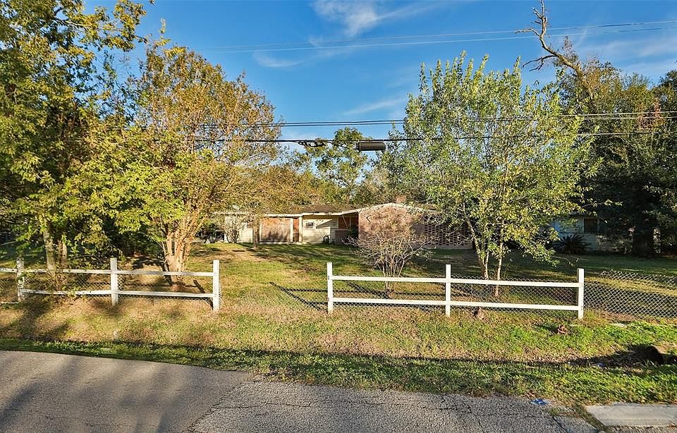 1st image of 8511 Wateka Dr