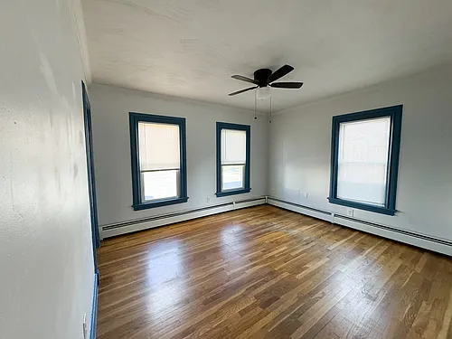 123 South St Photo 1