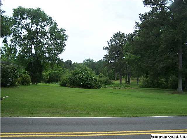 2nd image of 3948 Parkwood Rd SE