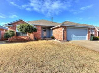 508 Morningside Dr, Yukon, OK 73099