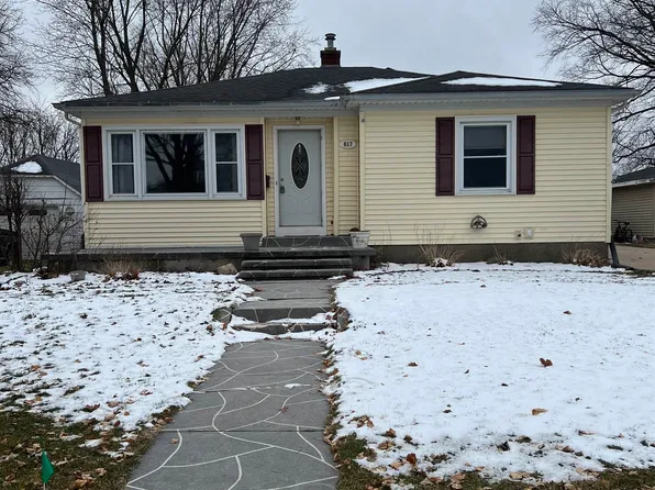 617 2nd Ave SW, Dyersville, IA 52040