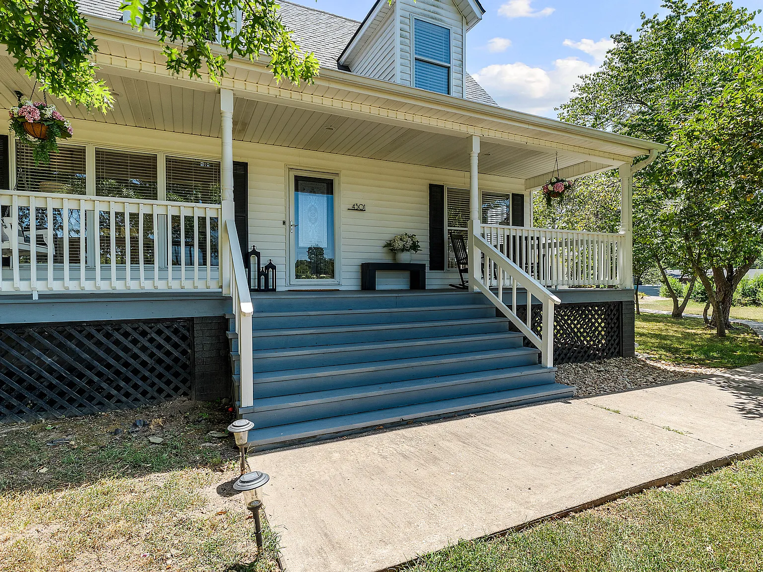 3 bed, 2.5 bath, 2000 sqft, $3,200 — Photo 2
