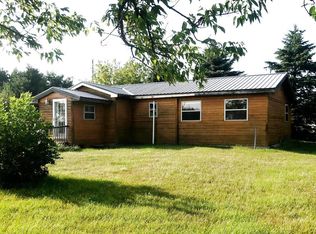 2261 W Howard Rd, Beaverton, MI 48612