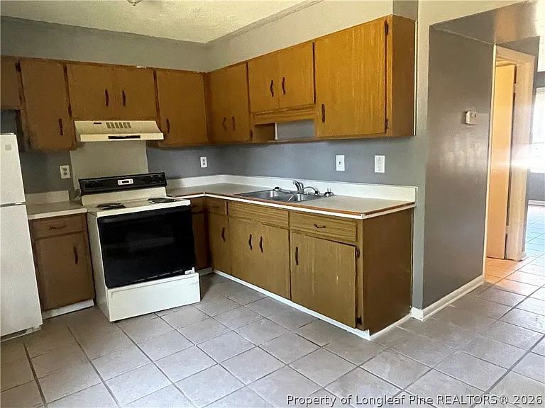 4937D Galveston Dr — Photo 7