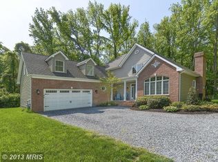 935 Winding Rd, Edgewater, MD 21037