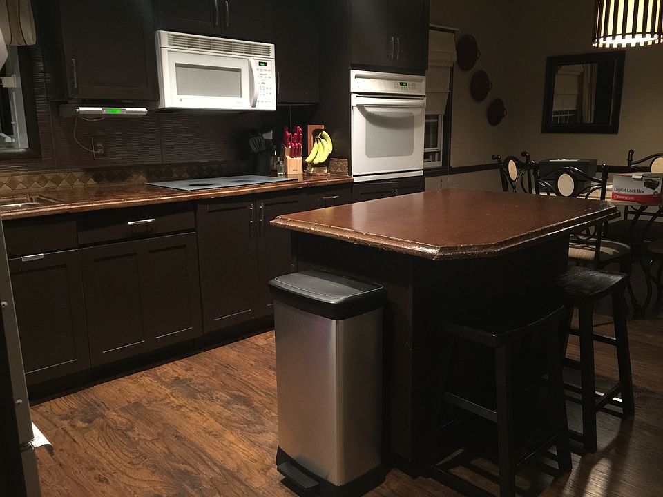 2nd image of 3200 Valley Ridge Ct