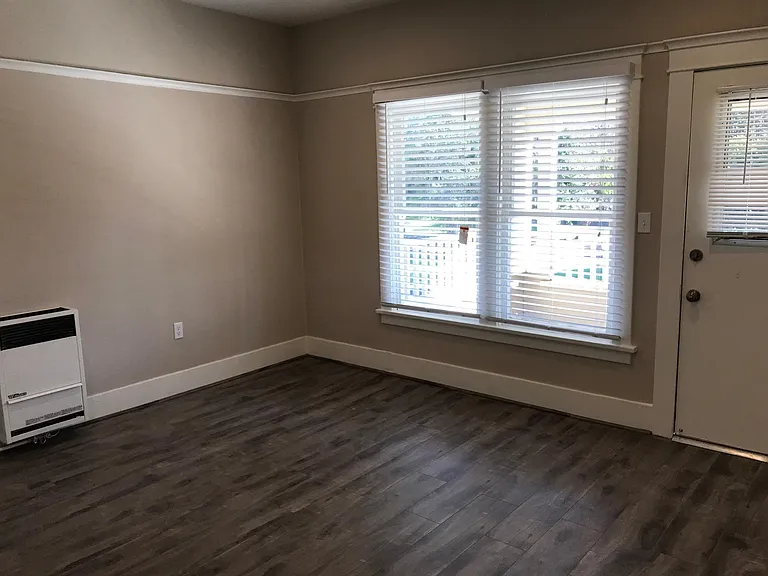 3401 N Mission Rd #8 — Photo 22
