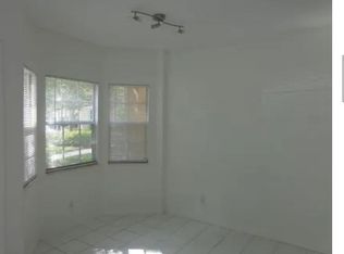 16244 Emerald Cove Rd, Weston, FL 33331