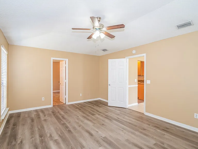 8536 Iron Mill Ct — Photo 17