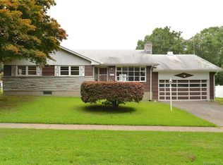 866 Huntington Rd, Stratford, CT 06614