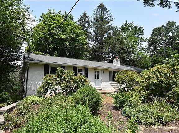 5th image of 6186 Hall Ct