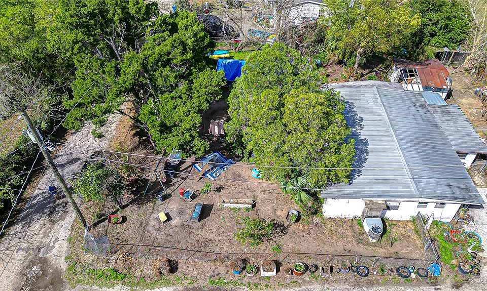 1st image of 8420 KRICKET LANE
