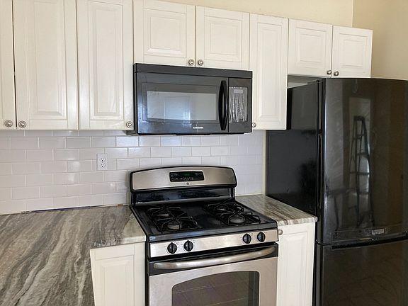 3rd image of 140 Highland Ave #2