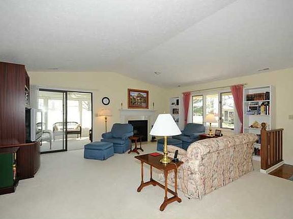 5th image of 9312 Cinnebar Dr