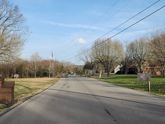 4th image of 471 Antique Ave