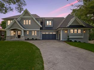 5121 Blossom Ct, Edina, MN 55436