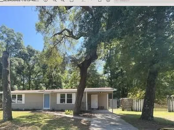 1590 W Ravine Ln, Dunnellon, FL 34434